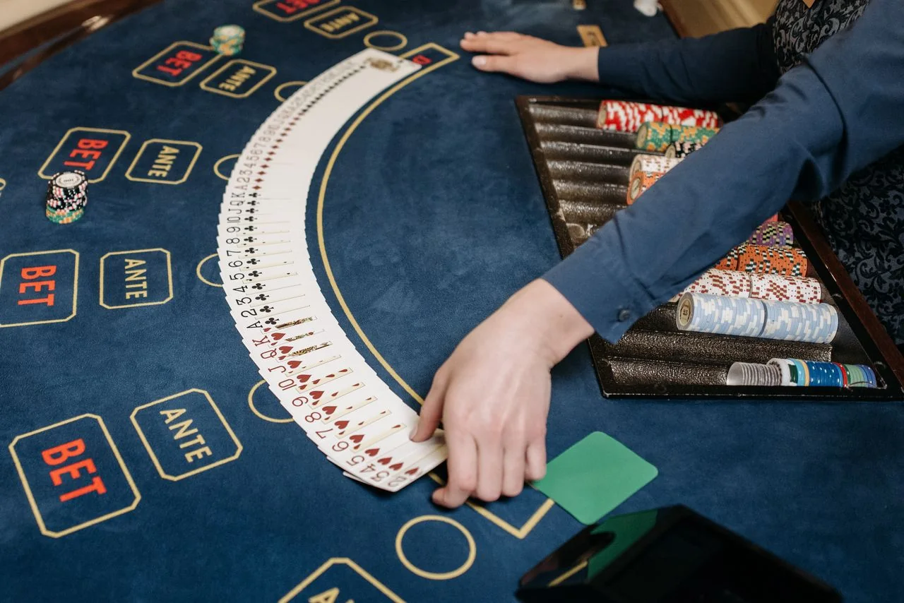 Cách bắt đầu chơi baccarat an toàn